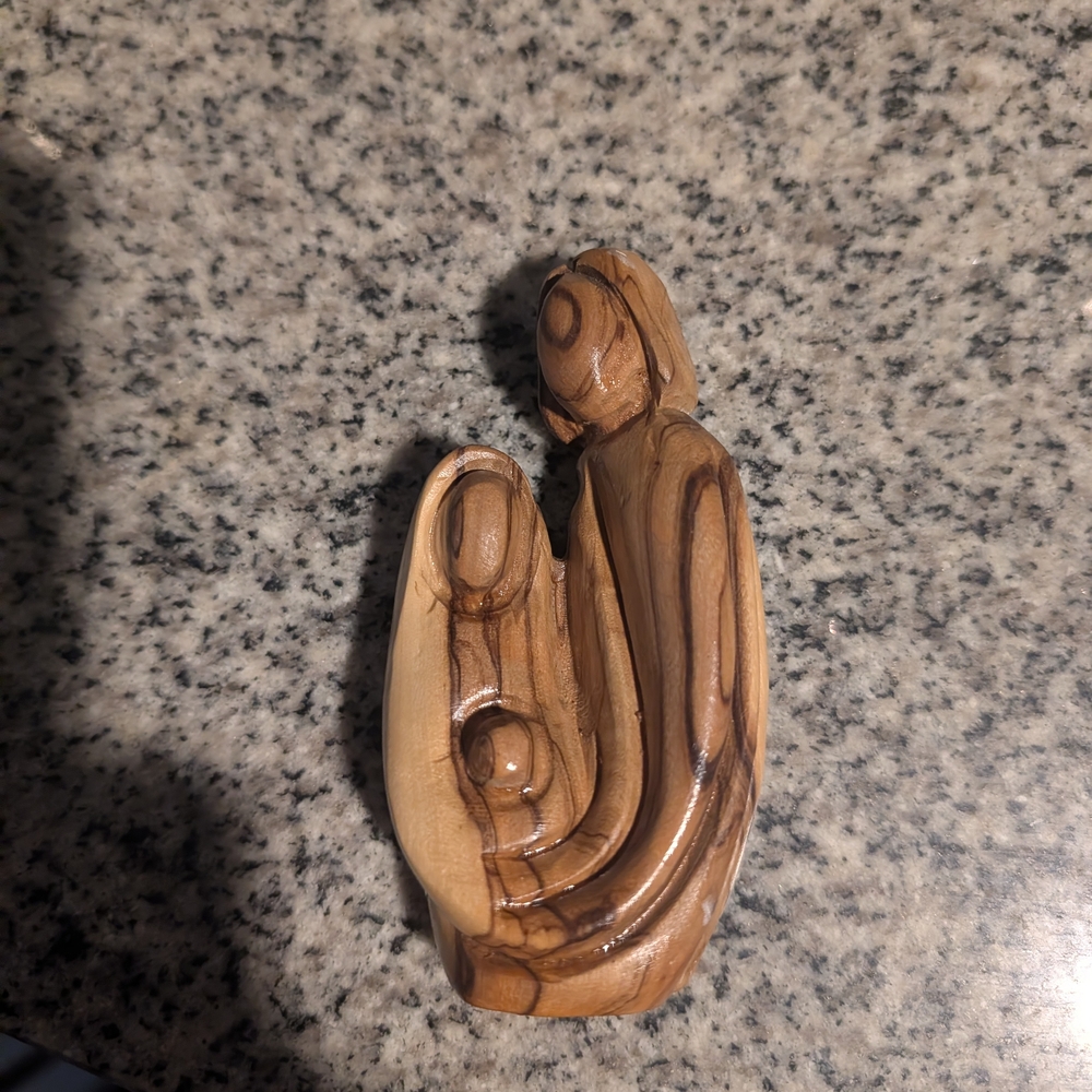 Olive Wood Handcrafted Wooden Art Sculpture. 3 Inches. Joseph,Mary & Baby Jesus.